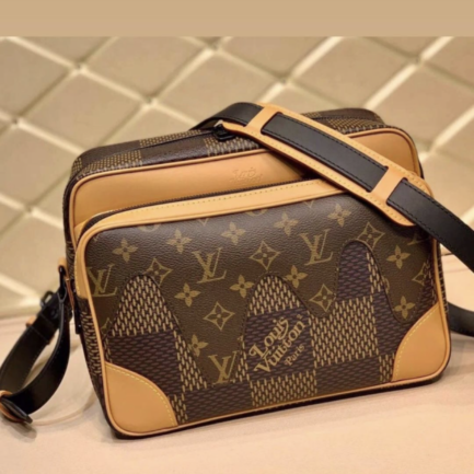 Louis Vuitton MESSENGER