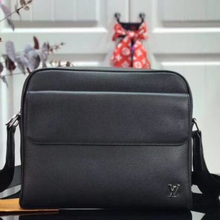Louis Vuitton MESSENGER