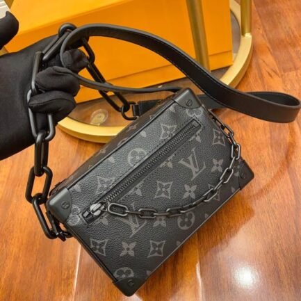 Louis Viutton Monogram Print Bag