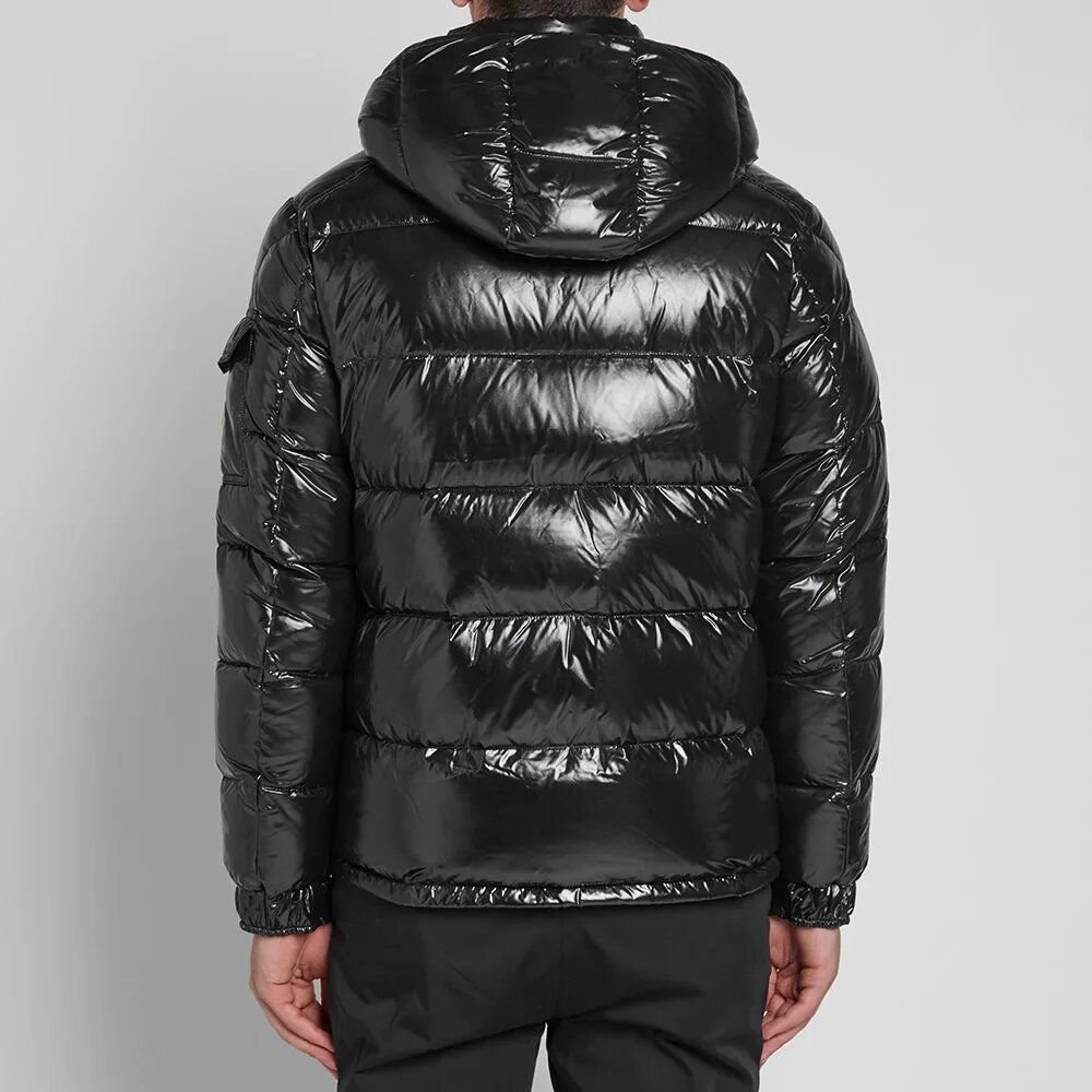 28-06-2018_moncler_mayadownjacket_black_40366-68950-05-999_gh_m2_3.jpg