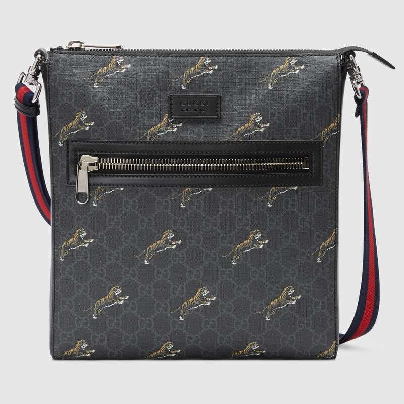 474137_g0kan_8992_001_054_0000_light-gucci-bestiary-messenger-with-tigers-1.jpg