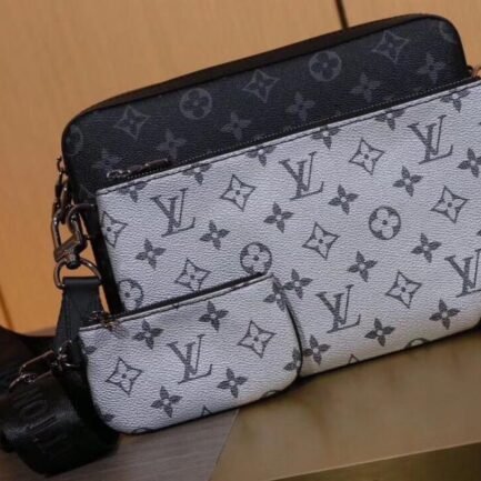 Louis Vuitton Men Shoulder Bag