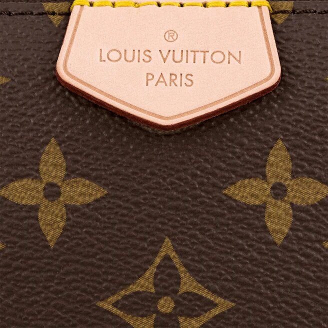 louis-vuitton-m44840_pm1_detail_view_1.jpg