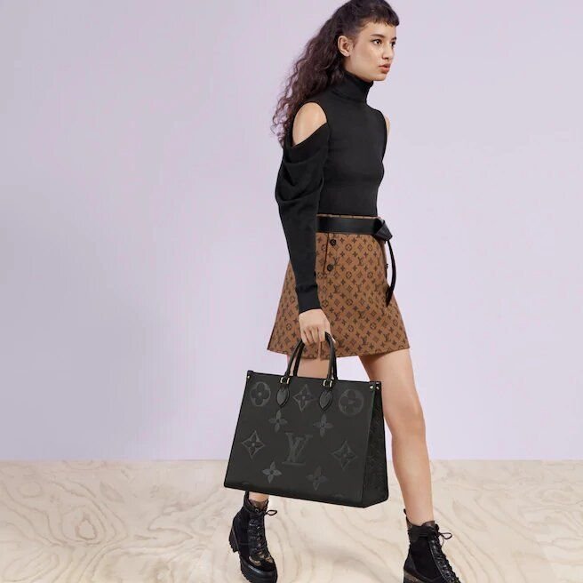 louis-vuitton-m44925_pm1_worn_view.jpg