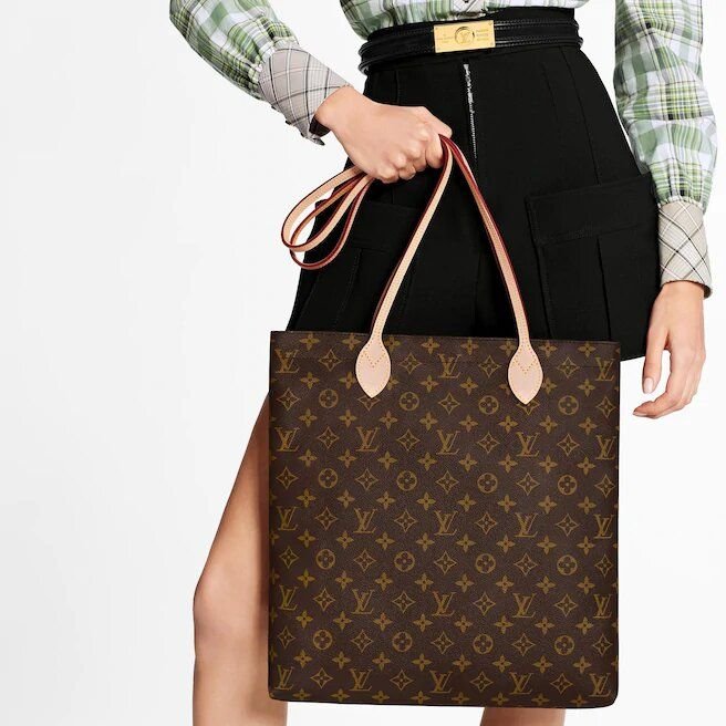 louis-vuitton-m45199_pm1_ambiance_view.jpg