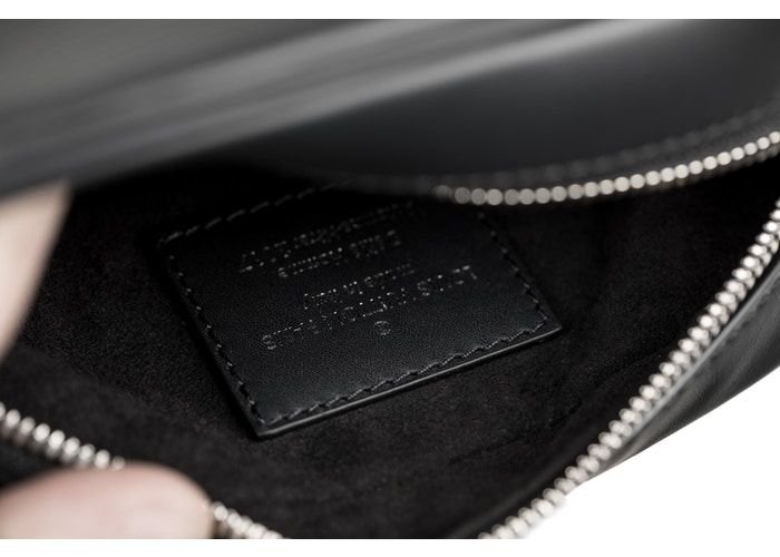 louis-vuitton-x-supreme-danube-epi-supreme-pm-black-studio-5-1.jpg