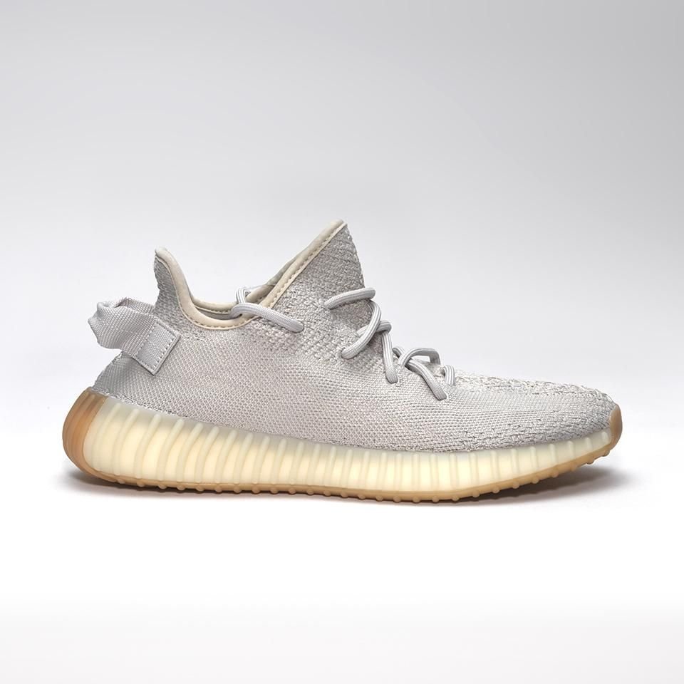 yeezy_1_1_39d7ff08-3326-4c23-95a8-0dd38477c99e-2.jpg
