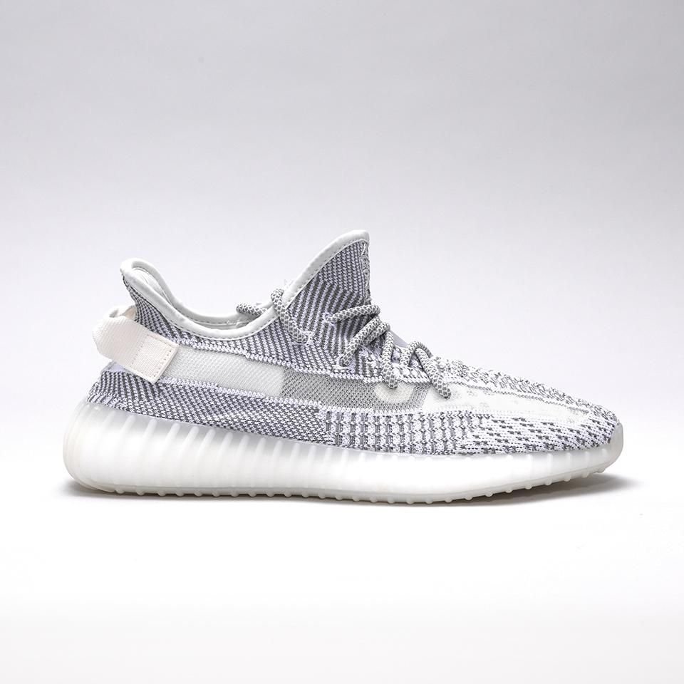 yeezy_1_1_fb084ff4-289f-42bc-bf81-7f166ebdb26c-1.jpg