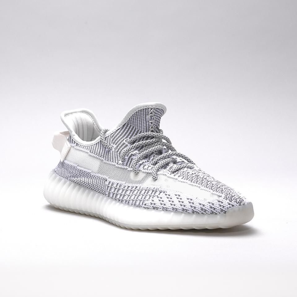 yeezy_1_2_bd703abe-0ca1-4472-8c71-fd21a801eac5-1.jpg