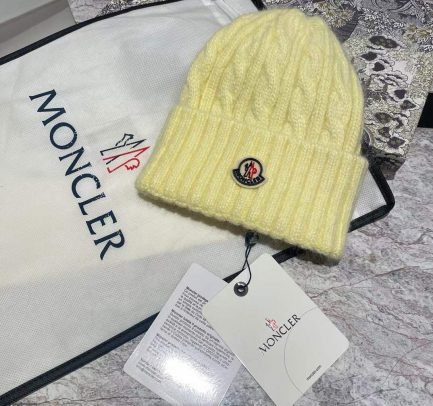 Moncler beanie
