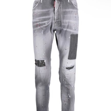 Dsquared2
distressed tapered-leg jeans