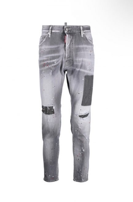 Dsquared2
distressed tapered-leg jeans
